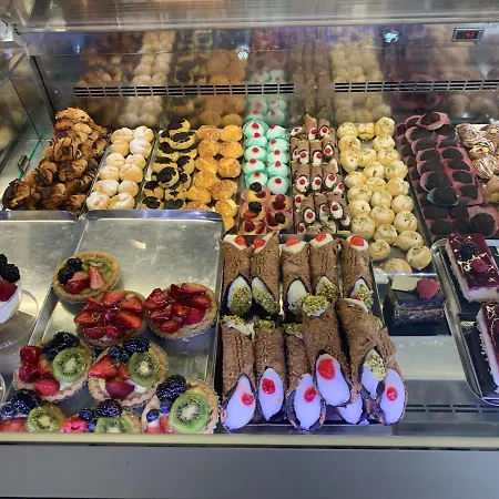 Arthouse Termini Gæstehus 4*