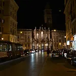 Arthouse Termini בית הארחה 4*